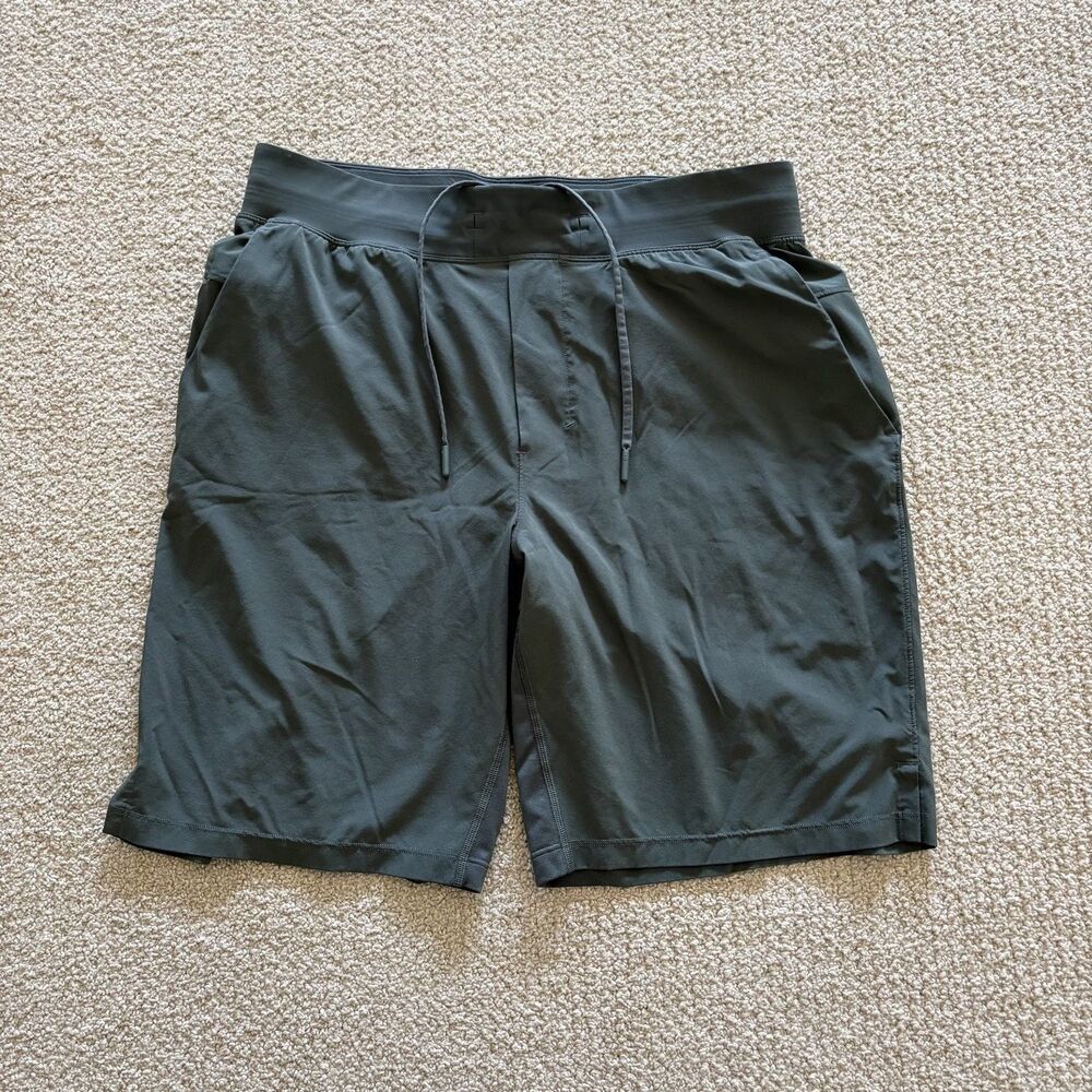 Lululemon Pace Breaker Shorts Mens L Dark Green Gray Athletic Running Gym